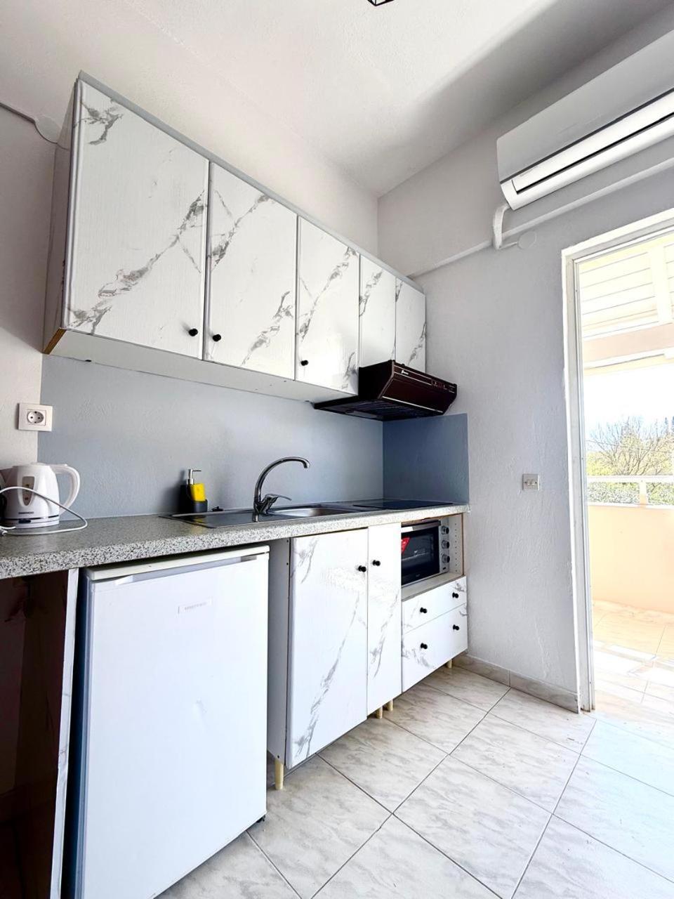 Marina Studios Sidárion Extérieur photo